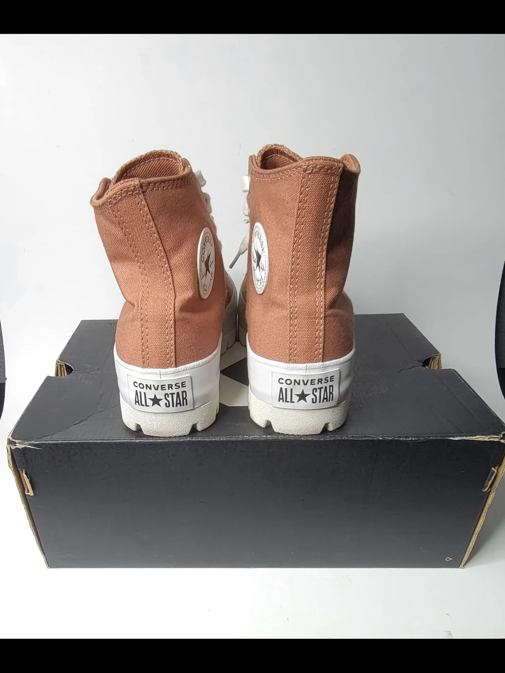 Converse Chuck Taylor All Star High Top Lug-Sole Sneakers in Rust Size 5.5 - Picture 4 of 13